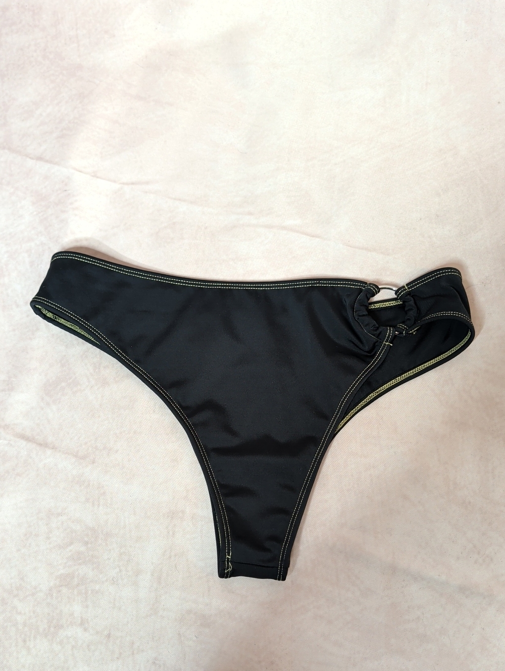 Belle the Label x Free People Movement Black Ring Detail Cut-Out Bottom NWT XL